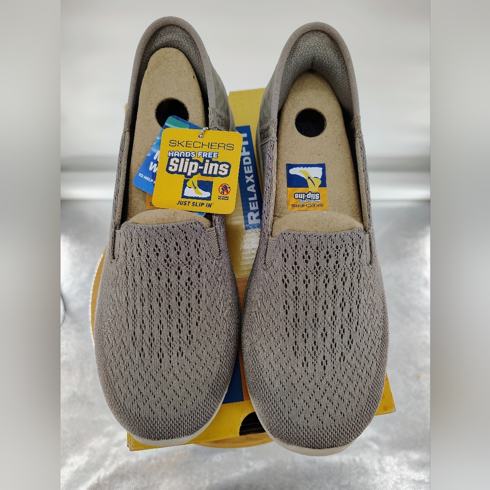 Skechers Women's Taupe Slip-Ins Relaxed Fit Shoes Women's Size 6 - Picture 3 of 3